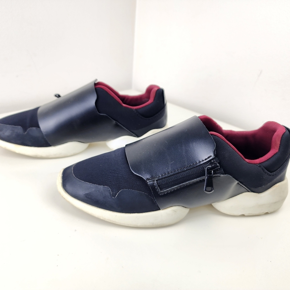 Zara Black and Red Sneakers SIze 6.5
